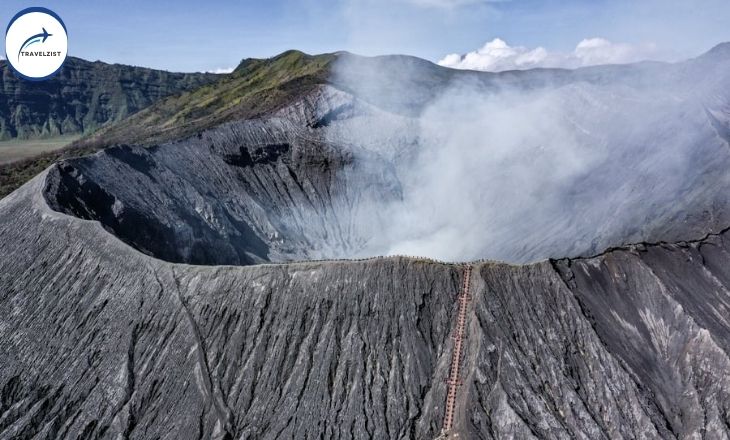 mount bromo volcano