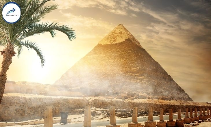 Where are the Pyramids in Egypt