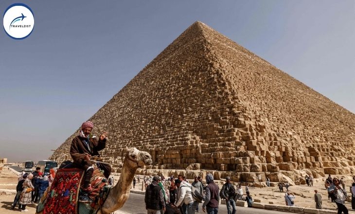 Where are the Pyramids in Egypt