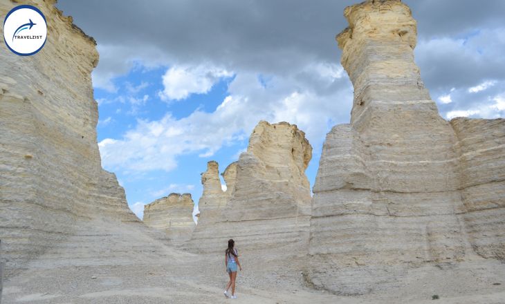 monument rocks in kansas