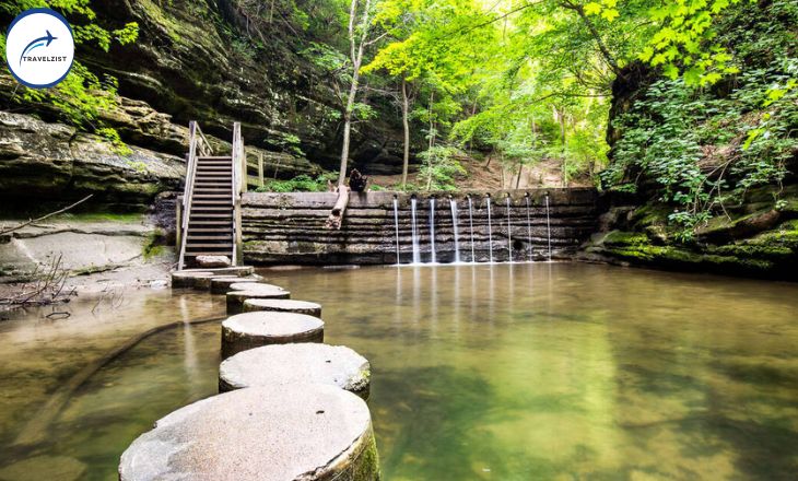 starved rock state park camping - best places to visit in Illinois